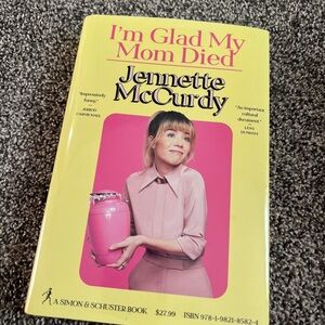 Yellow Book 'I'm Glad My Mom Died' by Jennette McCurdy